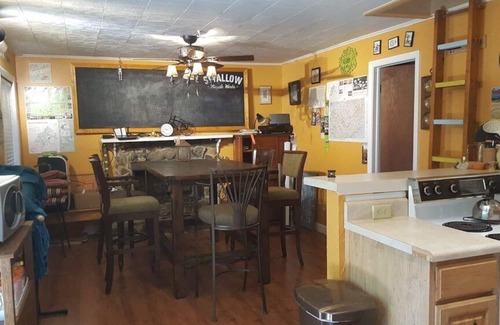 Balsam Grove House | Fall in the Mountains ! near Brevard with RV/EV port. Sleeps 12 Pets welcome.