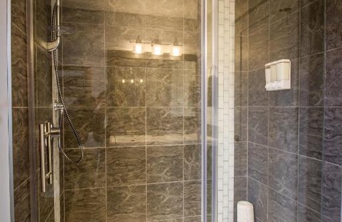 Revelstoke House | Fall Line Guesthouse