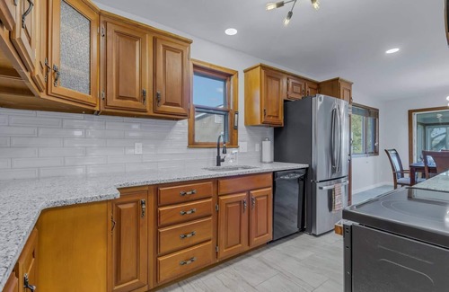 Mount Holly House | Fall Sale! Game Theme+Boats+Beach+King Bd+EV Chrgr