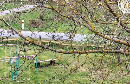 Saint-Didier-sur-Rochefort Cottage | Family home near Forez - up to 12 guests, pets allowed