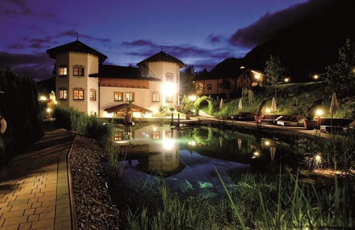 Scheffau am Wilden Kaiser Apartment | Family residence pampering board - Chalet Hotel am Leitenhof