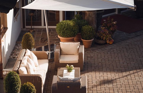 Scheffau am Wilden Kaiser Apartment | Family residence pampering board - Chalet Hotel am Leitenhof