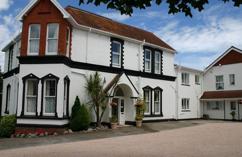Roundham Apartment | Family Apartment at Broadshade Holiday Apartments