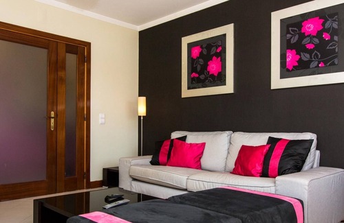 Urbanizacao dos Calicos Apartment | Family Apartment | Pool and Garden & Playground & Beach & Albufeira