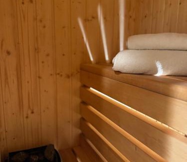 Nowy Port Apartment | Family & Business Sauna Apartments Baltic Horizon No 3 PREMIUM SPA - 3 Bedroom with Private Sauna, Jacuzzi, Rooftop Gym & Panoramic Terrace, Balcony, Underground Garage