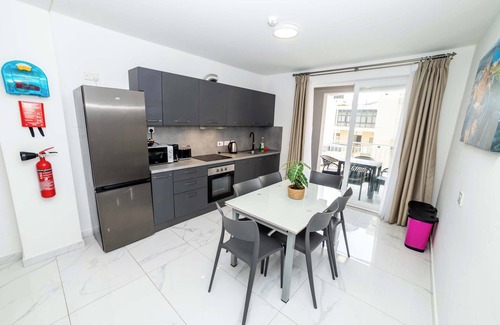 Bugibba Apartment | Family Comfort 3BR Apartment – by HostMT