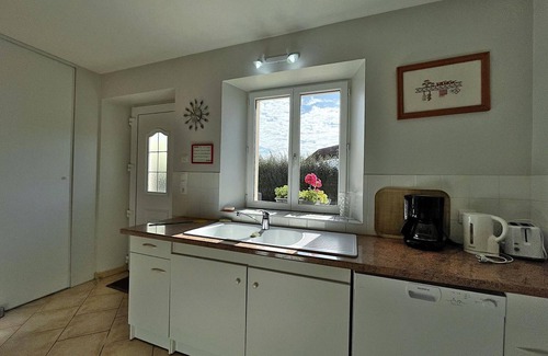 La Chapelle-Souef Cottage | Family cottage in Perche Park with garden and fireplace