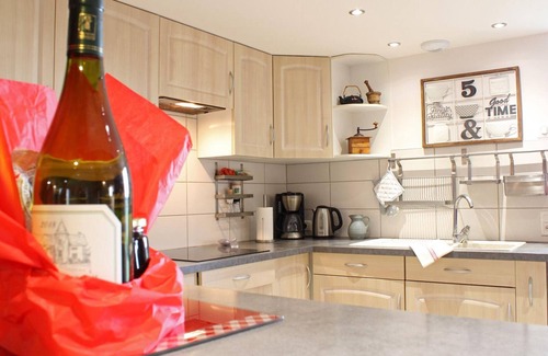 Cindre Cottage | Family cottage with garden in the countryside of Cindré