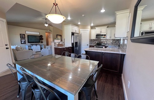 Nampa House | Family Cozy Stay - Near It All