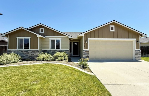 Nampa House | Family Cozy Stay - Near It All