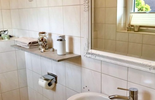 Carolinensiel Apartment | Family and dog Hafenblick