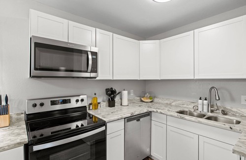 Southeast Colorado Springs House | Family-Friendly Colorado Springs Retreat | Hot Tub, Fire Pit & Spacious Yard