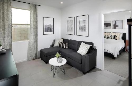 Litchfield Park House | Family-Friendly 3BR Escape Work, Play, Relax!