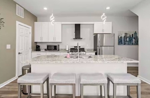 Mount Washington House | Family Friendly 4bed 3bath house in Pittsburgh Walk to the Overlook