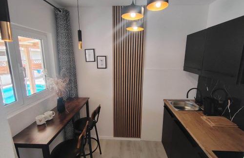 Krizna luka Apartment | Family-friendly apartments with swimming pool Hvar - 24484