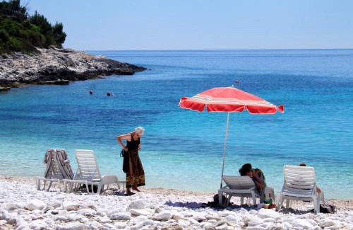 Krizna luka Apartment | Family-friendly apartments with swimming pool Hvar - 24484