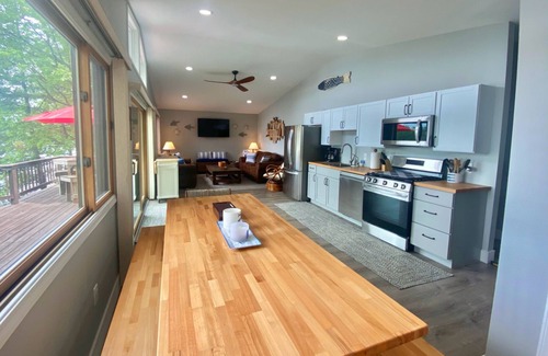 West Branch Cottage | Family Friendly Beachfront Lakehouse