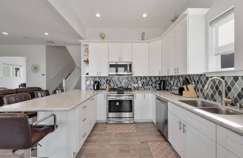Galveston House | Family Friendly Beach House in Gated Beach Resort