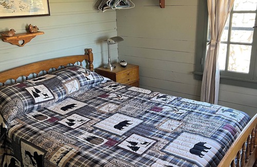 Itasca County Resort | Family friendly cabin close to playground. Amazing swimming beach