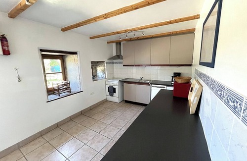 Crezieres Cottage | Family friendly cottage at Les Hiboux gites