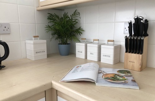 Hayle House | Family friendly home 100m from the beach