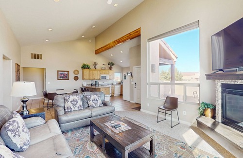 Moab South Valley House | Family-Friendly Home with Shared Seasonal Hot Tub and Pool and Mountain Views