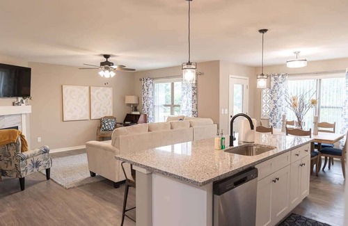 Loves Park House | Family-Friendly Loves Park Home: 3BR, King Master, Pet-Friendly