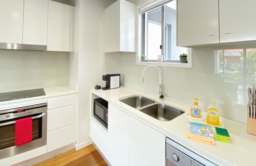 Varsity Lakes House | Family-Friendly Modern 3BR home near Gold Coast Attractions