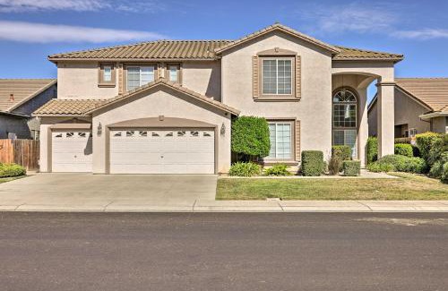 Modesto House | Family-Friendly Modesto Home with Grill and Yard