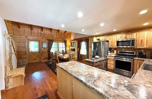 Florissant Cabin | Family-Friendly Mountain Retreat — Peace, Space & Wildlife!