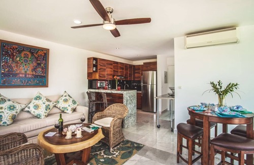 Flamingos Apartment | Family-friendly BEACHFRONT! Amazing pools and best beach around!