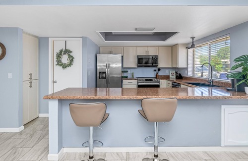 Mesa House | Family friendly oasis 4 bedrm 2 bathrm 4 beds