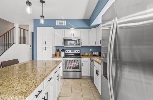 Mesa House | Family-Friendly Oasis : Heated Pool Hot Tub Fire Pit Games Coffee Bar