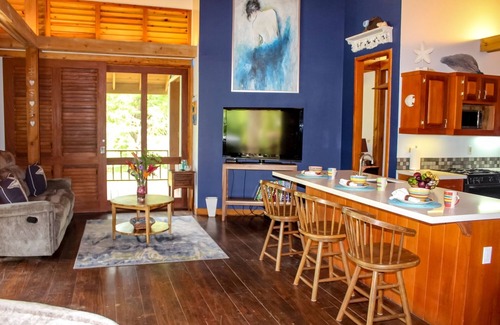 Palmetto Bay House | Family Friendly Private Beach Resort, Pool, Dive Shop, Nature, Bar & Grill