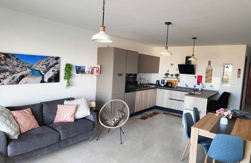 Sannat Apartment | Family-Friendly Private Apartment with Scenic Country Views & Pool Retreat