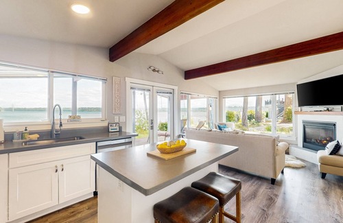 Fox Island House | Family-friendly, soundfront getaway with deck, Wifi, W/D and mountain views