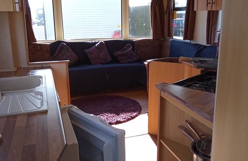 Dymchurch House | Family Fun 2-bed Caravan Family Romney Marsh