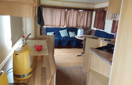 Dymchurch House | Family Fun 2-bed Caravan Family Romney Marsh