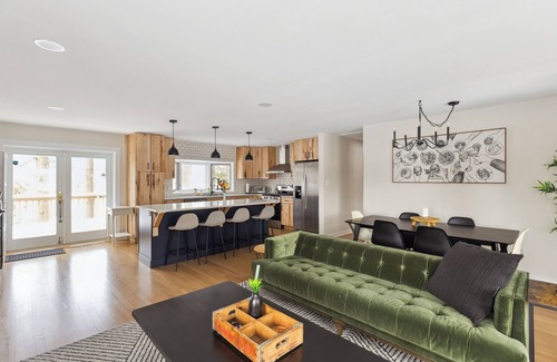 La Porte House | Family fun at Pine Lake in LaPorte, IN!