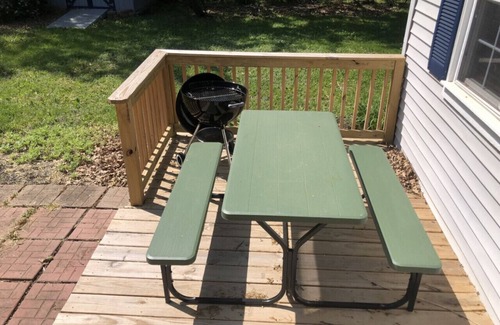 Vermilion House | Family Fun Getaway By Downtown Vermilion