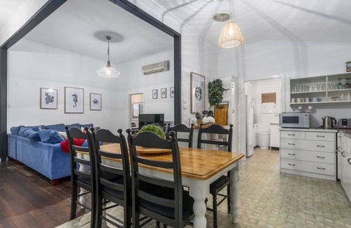 Rockingham House | Family Fun: Your beach and fishing delight