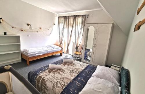 Siofok-Sosto Apartment | Family Garden Apartmanház