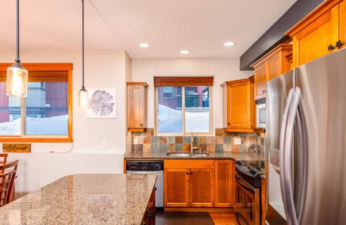 Big White Ski Resort Apartment | Family haven; stylish 2 bedroom retreat!