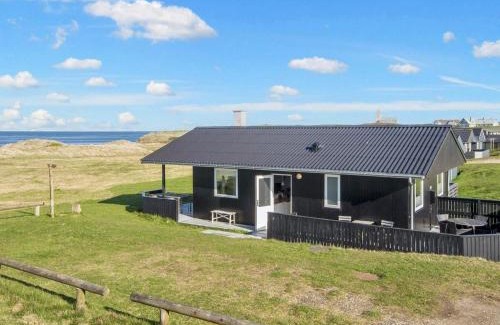 Trans House | Family Holiday Home by North Sea