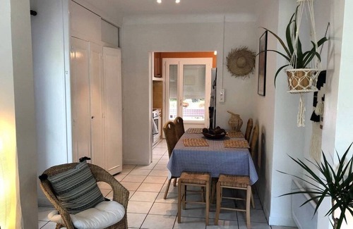 Les Estagnots House | Family home between lake and ocean