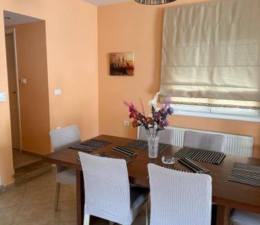 Aigio House | Family home