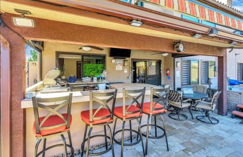 Adobe Hills Bed & Breakfast | Family Home Vacation Retreat Glendale AZ