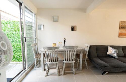 Ayala House | Family Home with Pool, El Mirador 2 Bedrooms