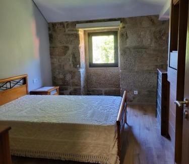 Portela de Santa Eulalia House | Family home with terrace and salamander