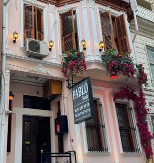 Bakırkoy Apartment | Family House